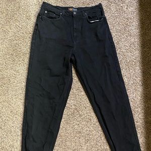 Black mom jeans